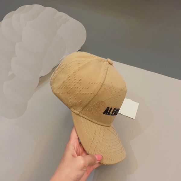 

2023 fashion luxury variety of classic designer ball caps high-quality leather features men's baseball caps fashion ladies hats, Blue;gray