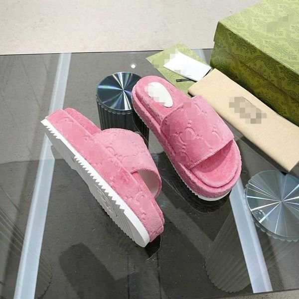 

designer slipper ggity slides version autumn new style external thick bottom slippers coral velvet letters fashionable men's women&#039, Black