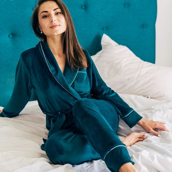 

women's sleepwear warm pajamas for women winter velvet robes and pants long sleeve sleepwear casual thick home wear 2 pieces nightgowns, Black;red