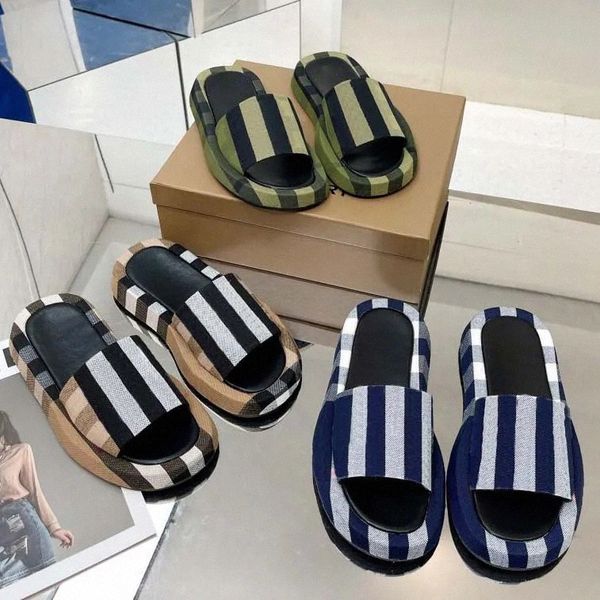 

2023 slippers women fashion letter bur slides luxury summer ladies elling flip flat rubber gear bottoms sandal beach designer shoes 35-45 j4, Black