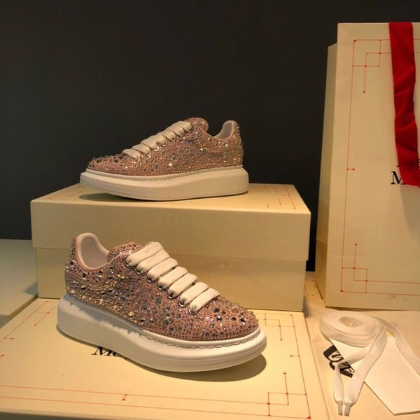 

2023 new mens womens classic casual shoes sneakers platform print multicolor letter trainer sneakers strawberry designer outdoor sport do, Black