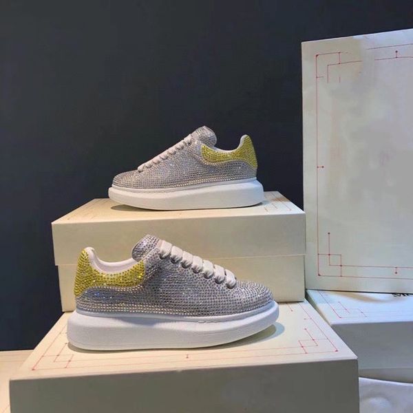 

2023 the new mens. womens classic casual shoes sneakers platform print multicolor letter trainer sneakers strawberry designer outdoor sport, Black