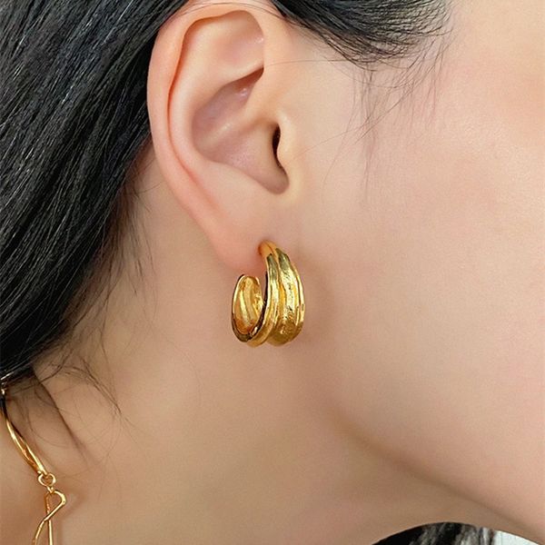 

fashion ol stud pleated earring c-shaped s925 silver needle niche hand-designed light luxury matte texture jewelry accessories, Golden;silver