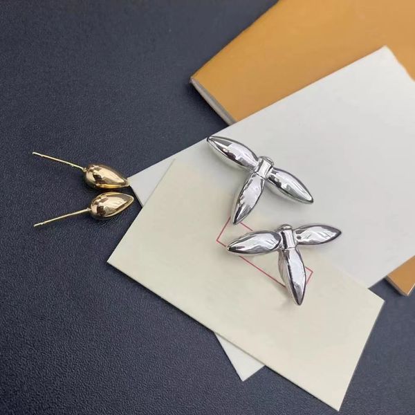 

luxury designer jewelry stud women earring letter earrings copper gold plated elegant wing charm earrings fashion new style, Golden;silver