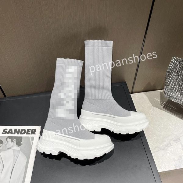 

2023 the new designers outdoor shoes men casual trainer forces skateboard one knit airs high women airforces all white black wheat running s