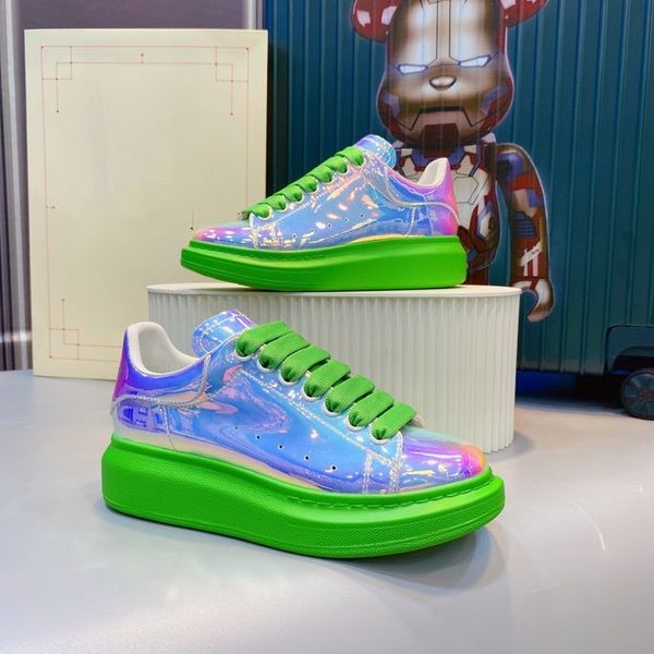 

2023 mens women classic casual shoes sneakers platform print multicolor letter trainer sneakers strawberry designer outdoor sport do old tra, Black