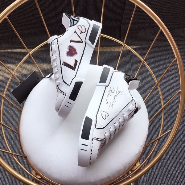 

2023 round-headed lace-up casual shoes sneakers fashion flowers leather patchwork low-runway platform wedge shoes brand-name men's and, Black