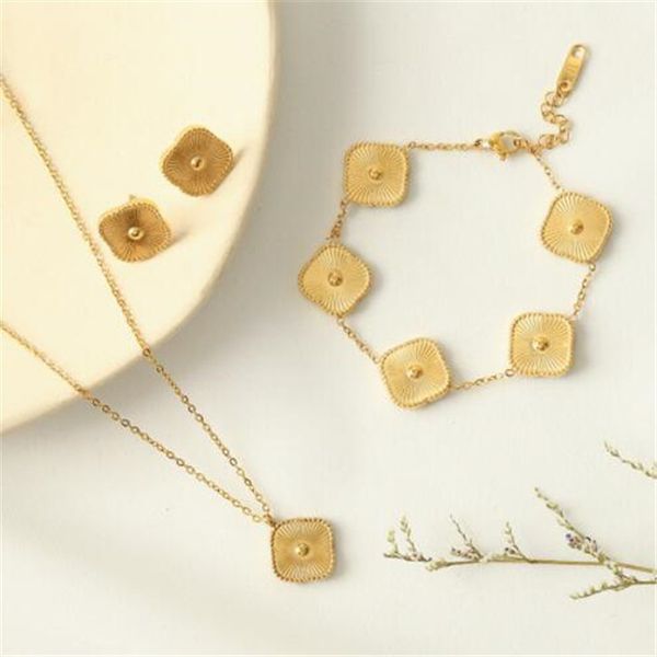 

designer pendant jewelry female necklace bracelet earrings 3-piece set made of stainless steel 18k gold wholesale, Silver