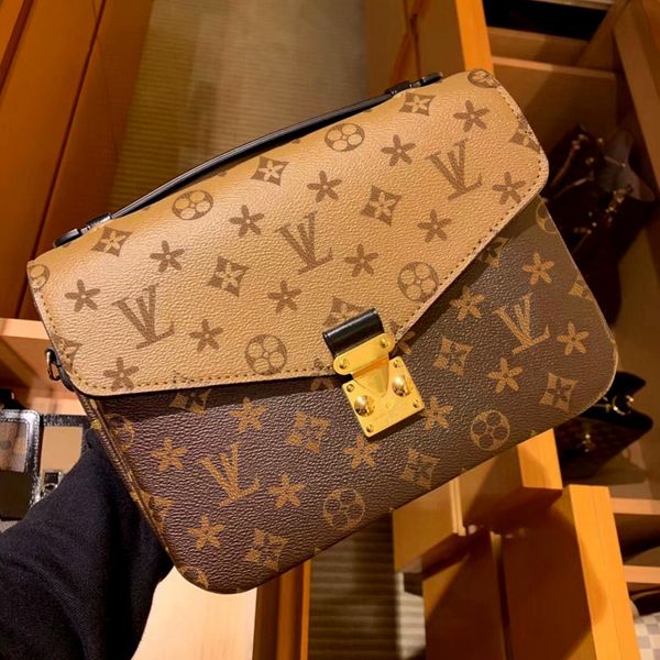 

designers pochette metis women shoulder bags luxury embossing flower leather handbag elegant messenger bag louise crossbody vutton shopping