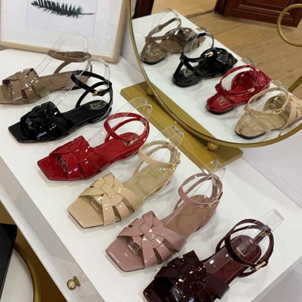 

2023 patent leather square toe women sandal diamond emboosed tribute flat mule slippers flat luxury slide designer shoes classic ys strappy, Black
