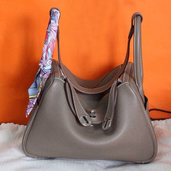 

designer luxury bags 2023 original new cow skin litchi pattern lindi bag doctor's togo women's one-shoulder hand medicine qp00