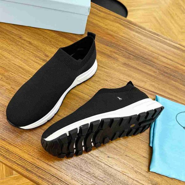 

luxury designers womens platform heel running shoes classic triangle buckle embellished men women sports shoes p5a