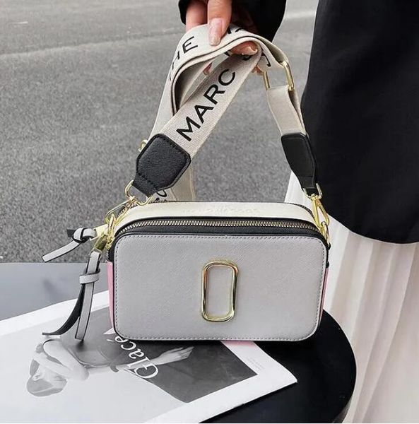 

retail cosmetic bag women wallets new 2022 contrast color small square bag trend letter single shoulder messenger bags m005, Black;red
