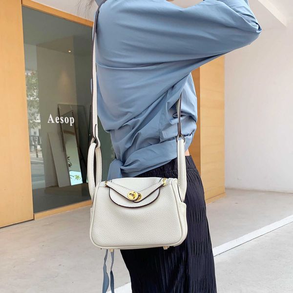 

2023 luxury designer bags original mini lindys headcoat togo cowhide women's bag single shoulder cross-sleeve 6mf8