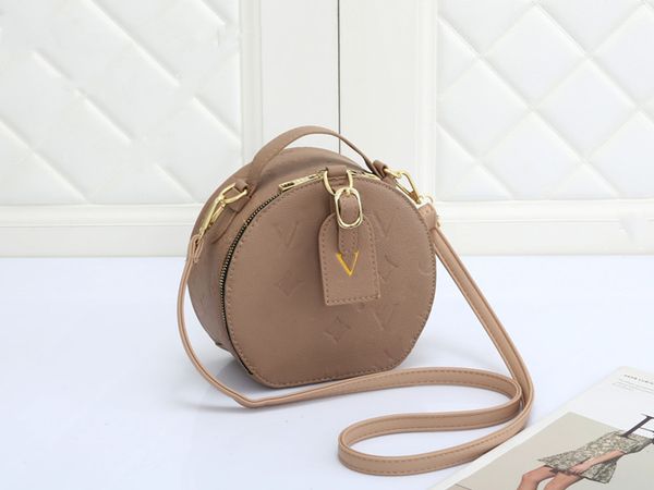 

women beach monograms boite chapeau souple bag luxuries designers embossing luxury bag handbag crossbody clutches lady circular pack bags sa