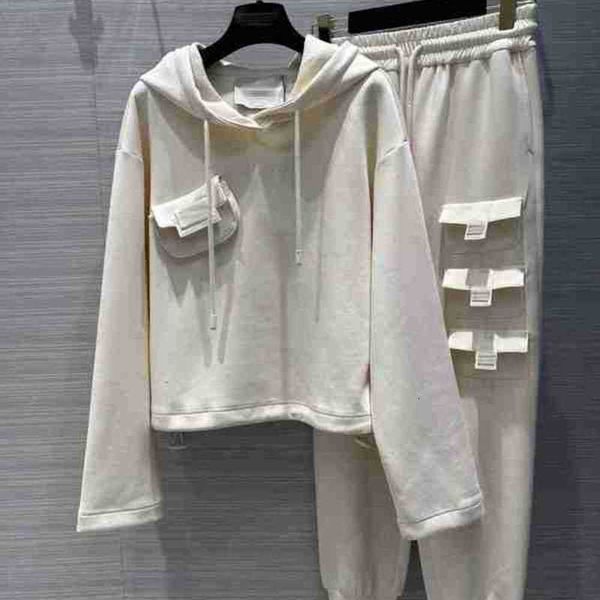

women's two piece pants designer 2023 new spring summer hooded long sleeve and brand same style 2 s sets coat hs7e, White