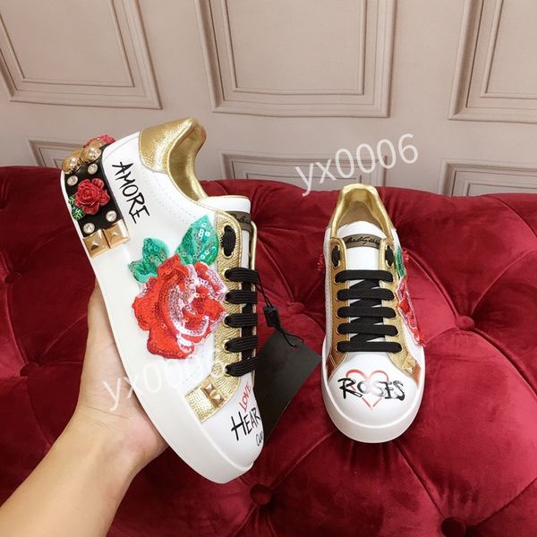 

2023 ladies sneakers mens leather casual shoes platforms print pattern couple fashion personality wild sports shoe, Black