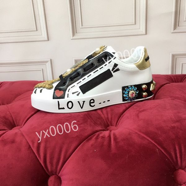 

brand calfskin custom sneakers shoes with contrasting men outdoor trainers discount comfort platform skateboard walking2023, Black