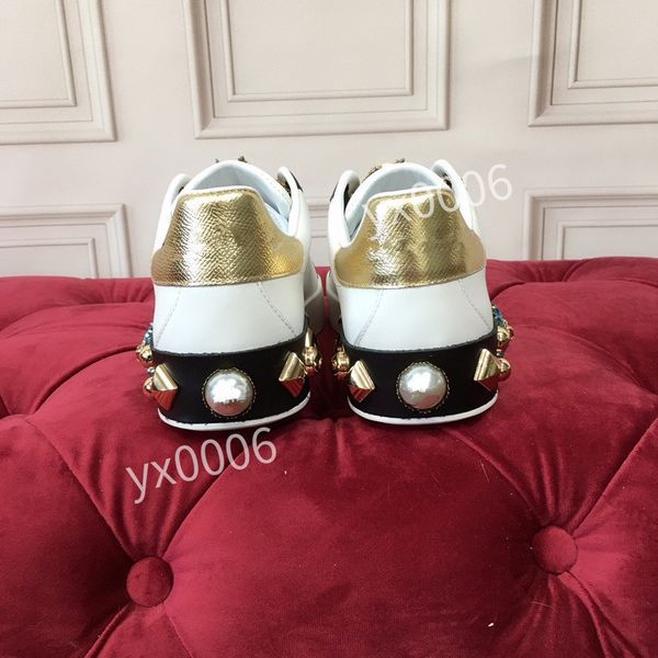 

2023 fashion brands sneakers casual shoes men's printed calfskin crown embroidery gold-plated casual walking luxurious trainers, Black