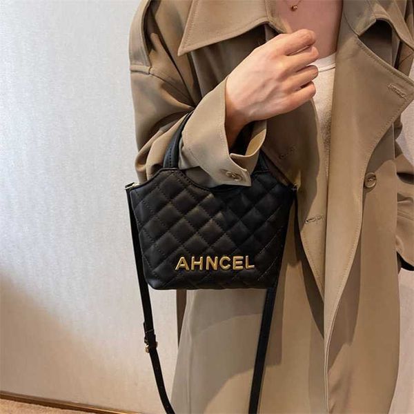 

handbag 2023 fashion women's bag leather quality handbag handbag fashionable shoulder bucket fashion shoulder lingge leisure handheld c