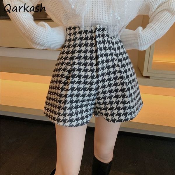 

women s short houndstooth baggy bf style vintage cozy elegant high waist all match street wear autumn winter chic female korean 230311, White;black