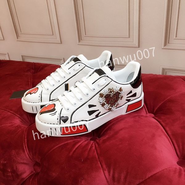 

mens designer sneaker trainer casual shoes calfskin leather black and white platform sandal famous womens low basketball sneakers