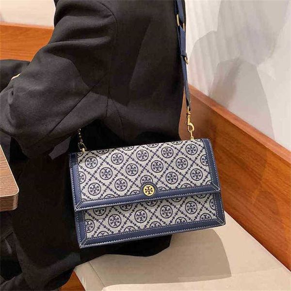 

designer bag shoulder bag women's advanced sense 2023 new minority trend single shoulder messenger bag student korean version factory d, Black