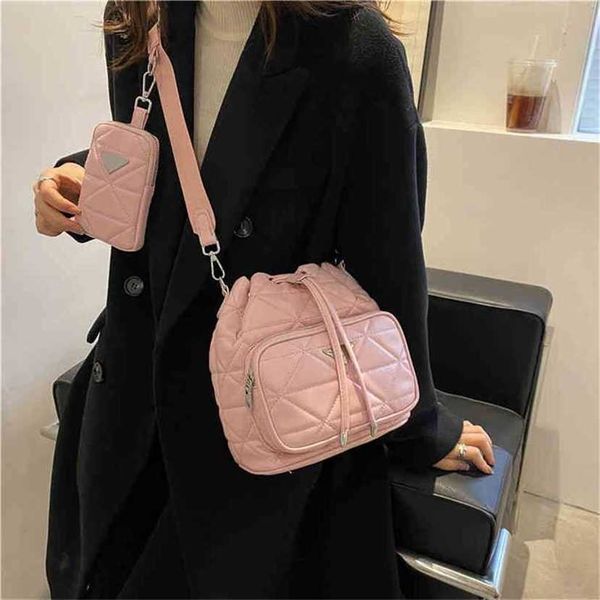 

handbag 2023 fashion women's bag leather quality handbag inverted triangle women's shoulder lingge bucket bag