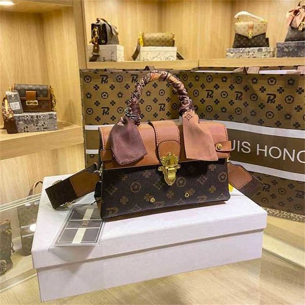 

handbag 2023 fashion women's bag leather quality handbag women's simple shoulder advanced sense style solid color silk scarf porta