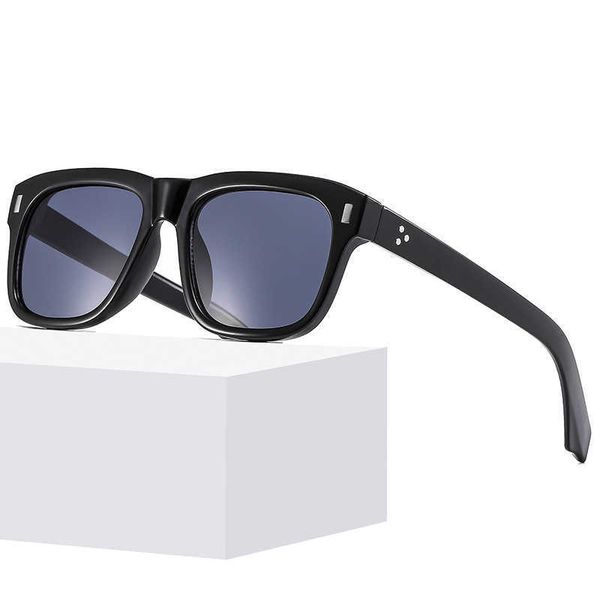 

fashion sunglasses box advanced sense tan thin glasses for men and women classic, White;black
