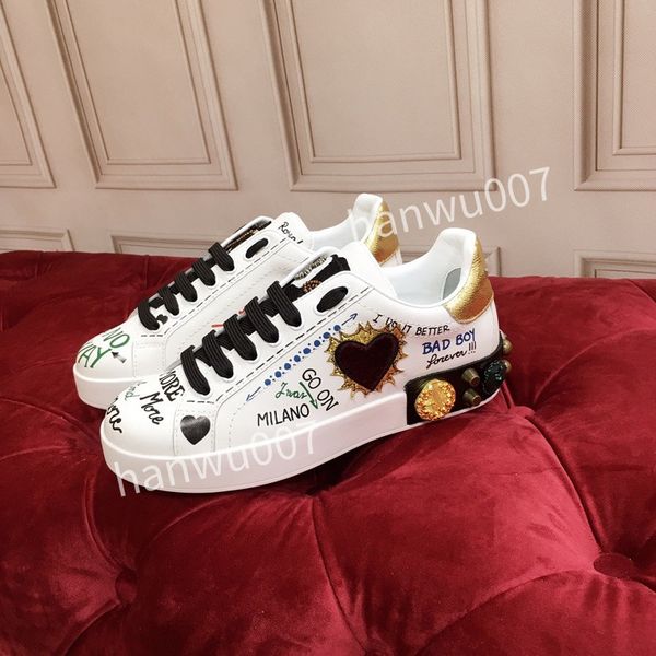 

2023 new designer men casual shoes couples fashion trend shoess side graffiti alphanumeric design color laces mens women flat sports shoes t, Black