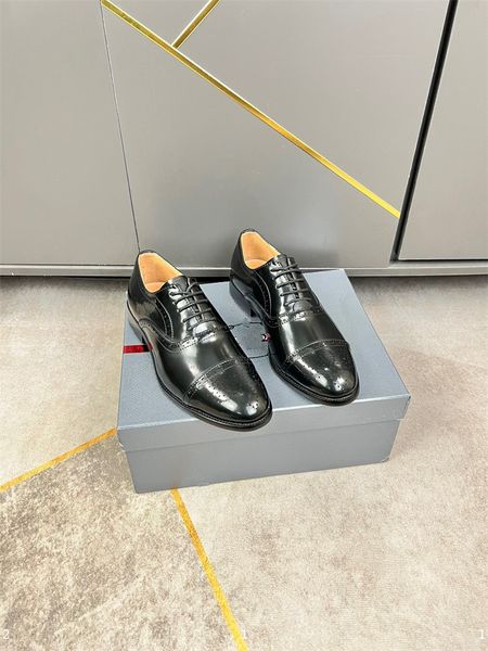 

p13/5model luxury men vintage style casual shoes 2023 leather formal designer dress shoes loafers business wedding tassel brogue shoes, Black