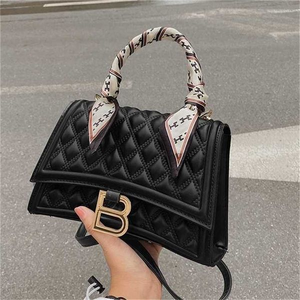 

handbag 2023 fashion women's bag leather quality handbag lingge female silk scarf portable square style messenger bag