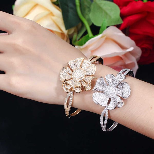 

bracelets s0138 korean high-end flower fashion new aaa zircon women's bracelet evening dress accessories, Black