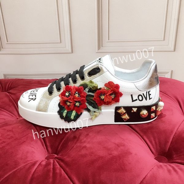 

mens designer sneaker trainer casual shoes calfskin leather black and white platform sandal famous womens low basketball sneakers2023