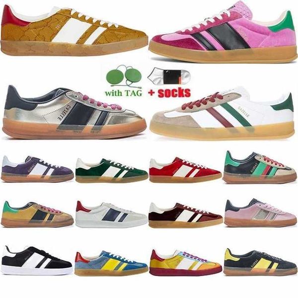 

2023 designer shoes for men women gazelle pink velvet yellow velvet light blue suede white striped flats plate-forme leather shoe fashion sn, Black