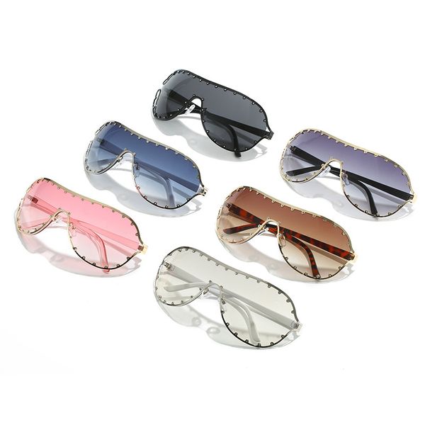 

2023 new one-piece sunglasses personality integration large frame rivet wrapped fashion sunglasses female