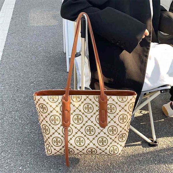 

handbag large capacity women's 2023 new texture commuting shoulder bag net red fashion leisure portable tote bag factory outlet, Black