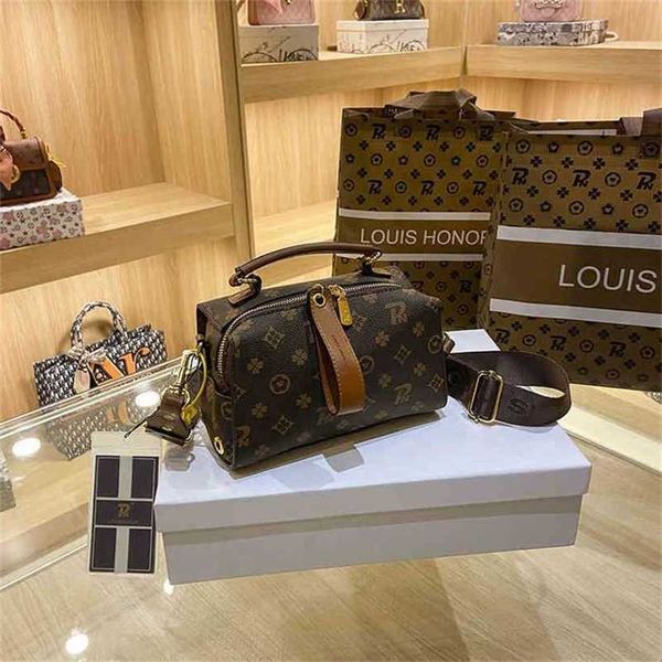 

handbag 2023 fashion women's bag leather quality handbag women trend portable large capacity diagonal women's shoulder pillow bag