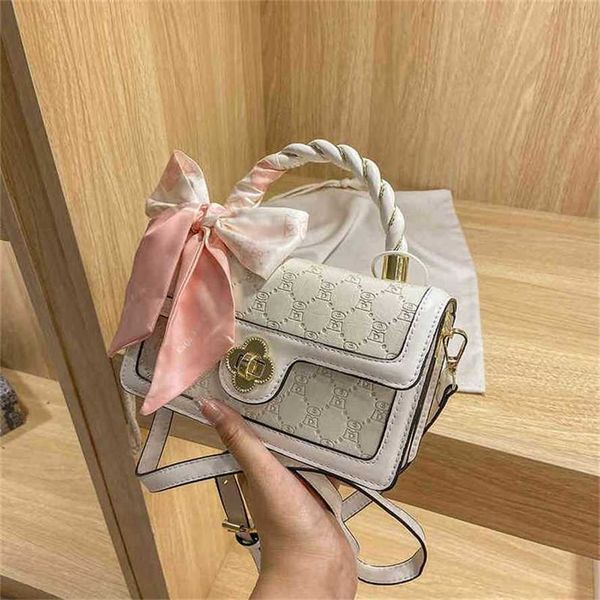 

handbag 2023 fashion women's bag leather quality handbag pearl bear embossed bow tide comfortable double belt shoulder solid color mess