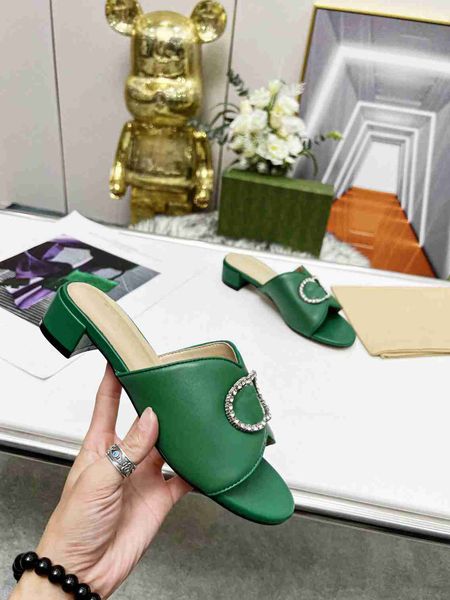 

new women's thick heel sandals slippers luxury designer summer classic fashion beach jelly sandals ggity k094, Black