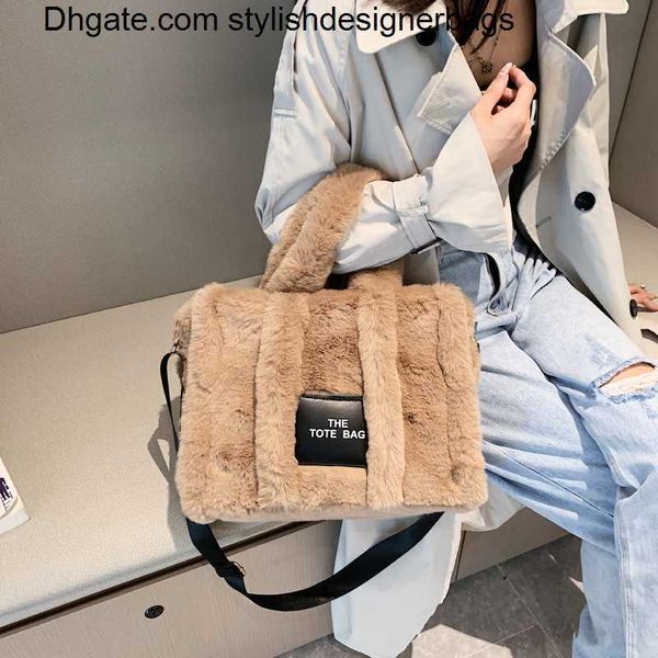 

totes fashin brand designer faux fur totes handbag and purses for women shoulder crossbody bags 2022 plush messenger bags 0312v23
