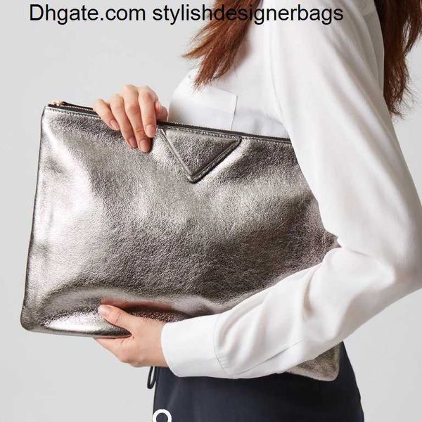 

totes women day clutch bags luxury designer lady handbags 2022 new female envelope bags pu leather a4 briefcase bolsa wallet silver 0312v23
