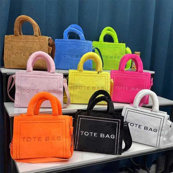 

handbag 2023 fashion women's bag leather quality handbag fashionable shoulder fashion trend plush tote commuting portable messenger bag