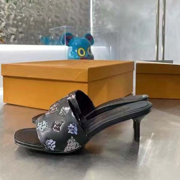 

superior quality designer sandals womens slippers open toe genuine leather colour printing wide-band outdoor shoes size 35-42 with box, Black