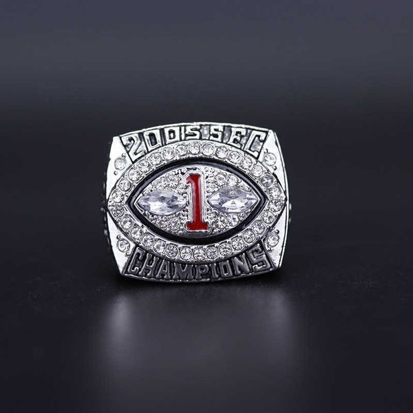 

2005 university of georgia bulldog championship ring reprint, Golden;silver