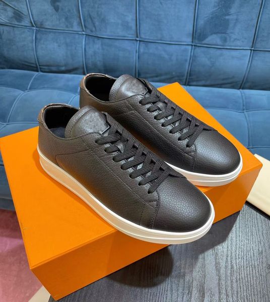 

casual shoes famous brand men resort sneakers black white grained calf leather rubber outsole skateboard walking man comfort trainers eu38-4