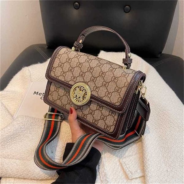 

handbag 2023 fashion women's bag leather quality handbag and printed texture style wide strap leisure messenger square bag