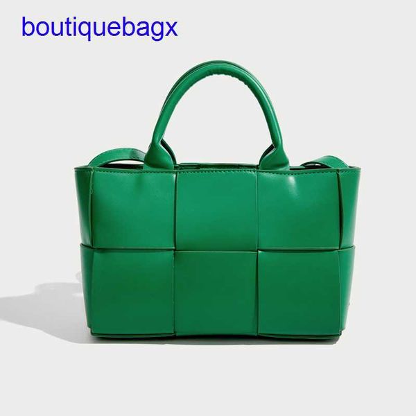 

luxury bottegss venetss arco evening bags online store commuter 2023 spring and summer new tote knitted texture large capacity han with logo