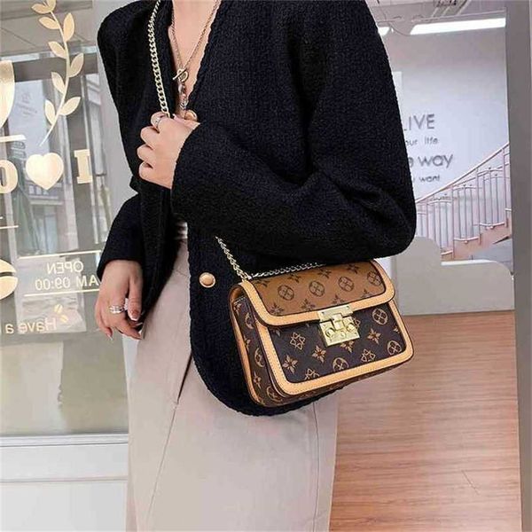 

handbag 2023 fashion women's bag leather quality handbag women's red square color contrast lock buckle storage bag